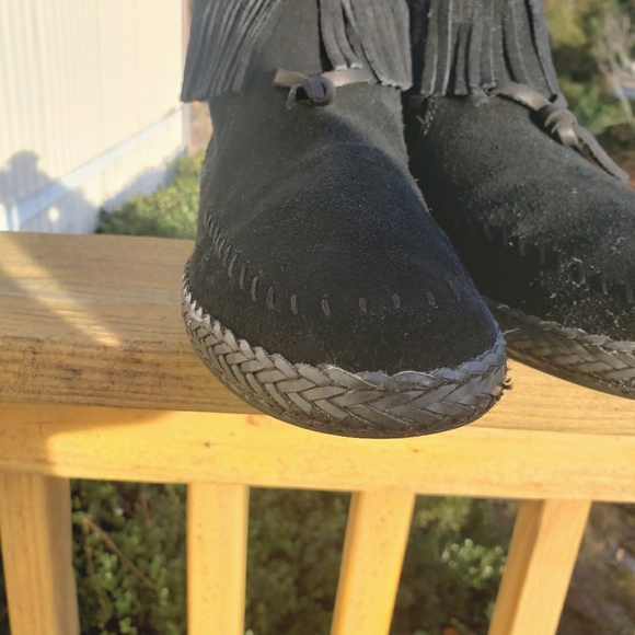 UGG Kennadi Suede Ankle Booties Boho Hard Sole Moccasins Fringe Black 8.5 - Picture 10 of 13